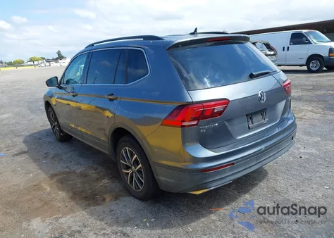 2019 Volkswagen Tiguan 2.0T Se/2.0T Sel/2.0T Sel R-Line/2.0T Sel R-Line Black from USA, damaged, VIN 3VV2B7AX1KM158582